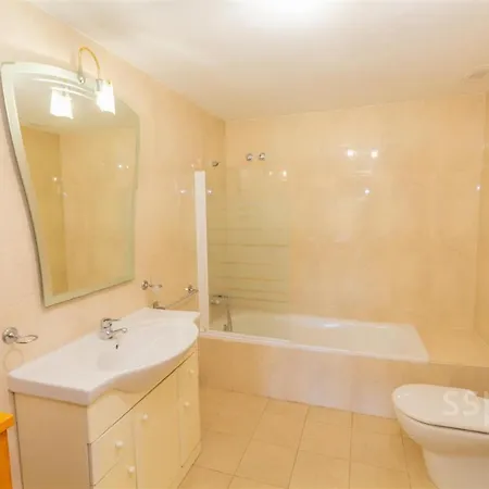 Fantastic In Apartment *